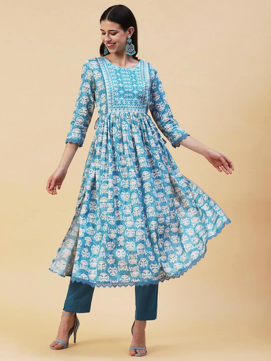 Abstract Printed Resham Embroidered High Slit Kurta With Pants & Printed Dupatta - Blue