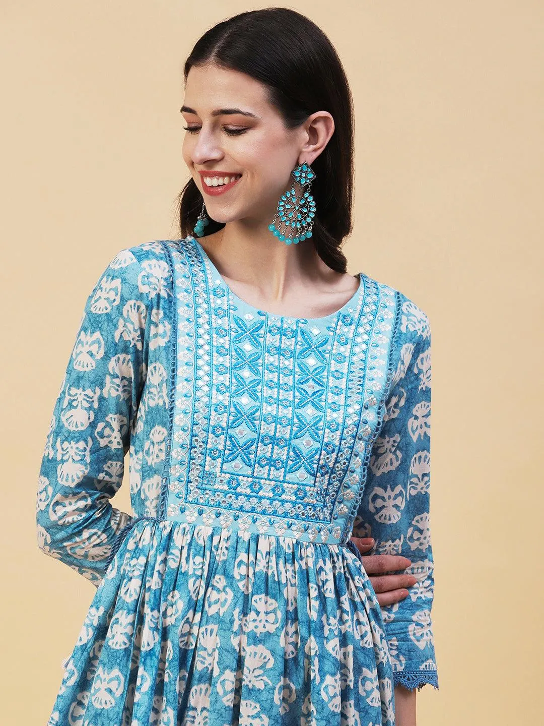 Abstract Printed Resham Embroidered High Slit Kurta With Pants & Printed Dupatta - Blue