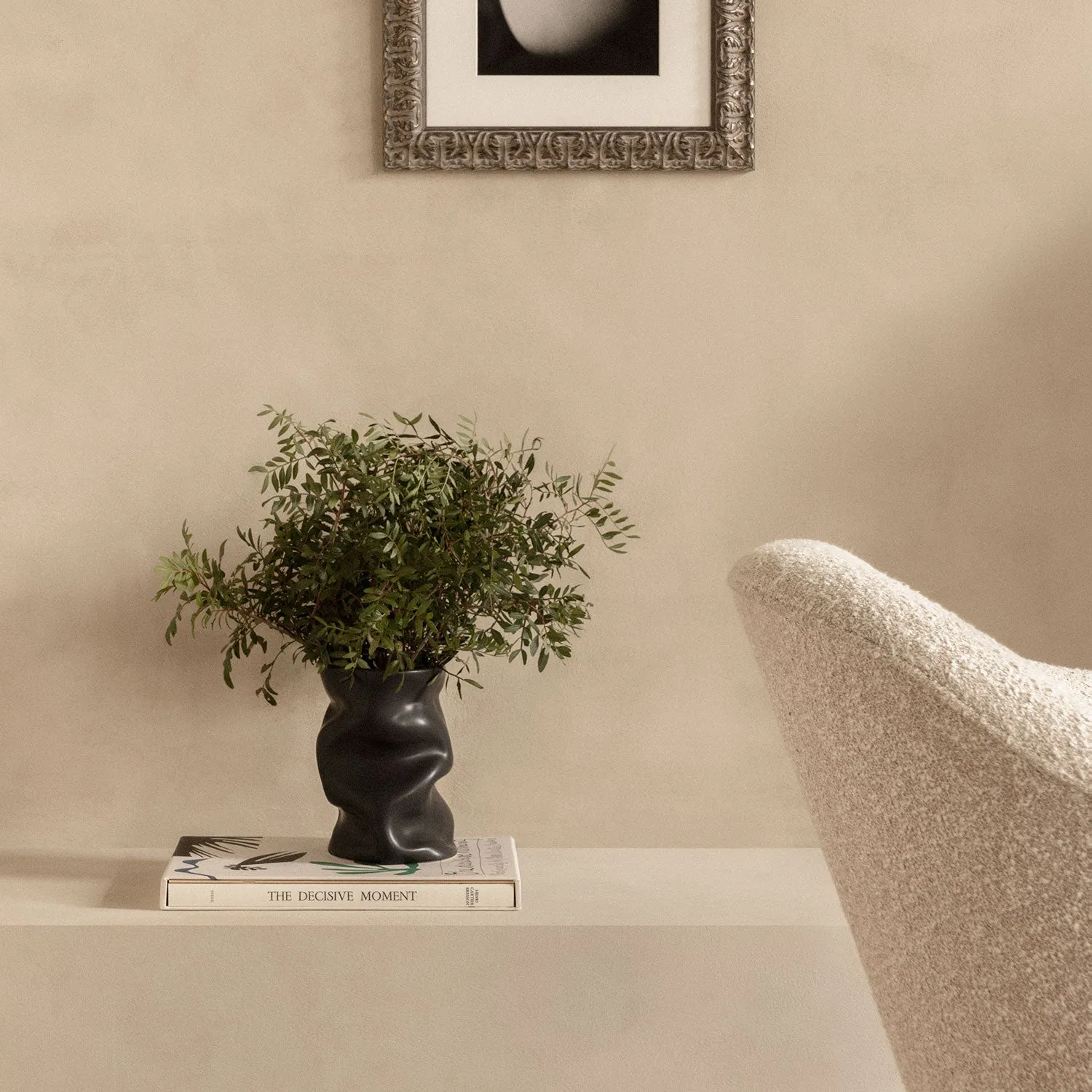 audo copenhagen (menu) | collapse vase | black 20cm