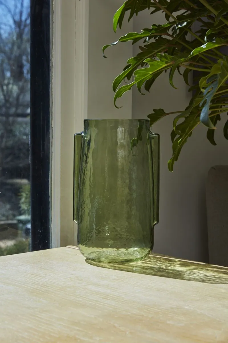 Carabali Vase