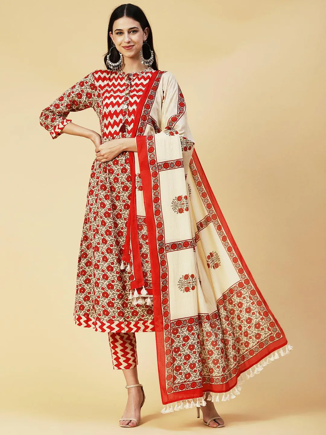 Floral Printed Resham & Sequins Ornamented Kurta With Pants & Dupatta - Cream & Red