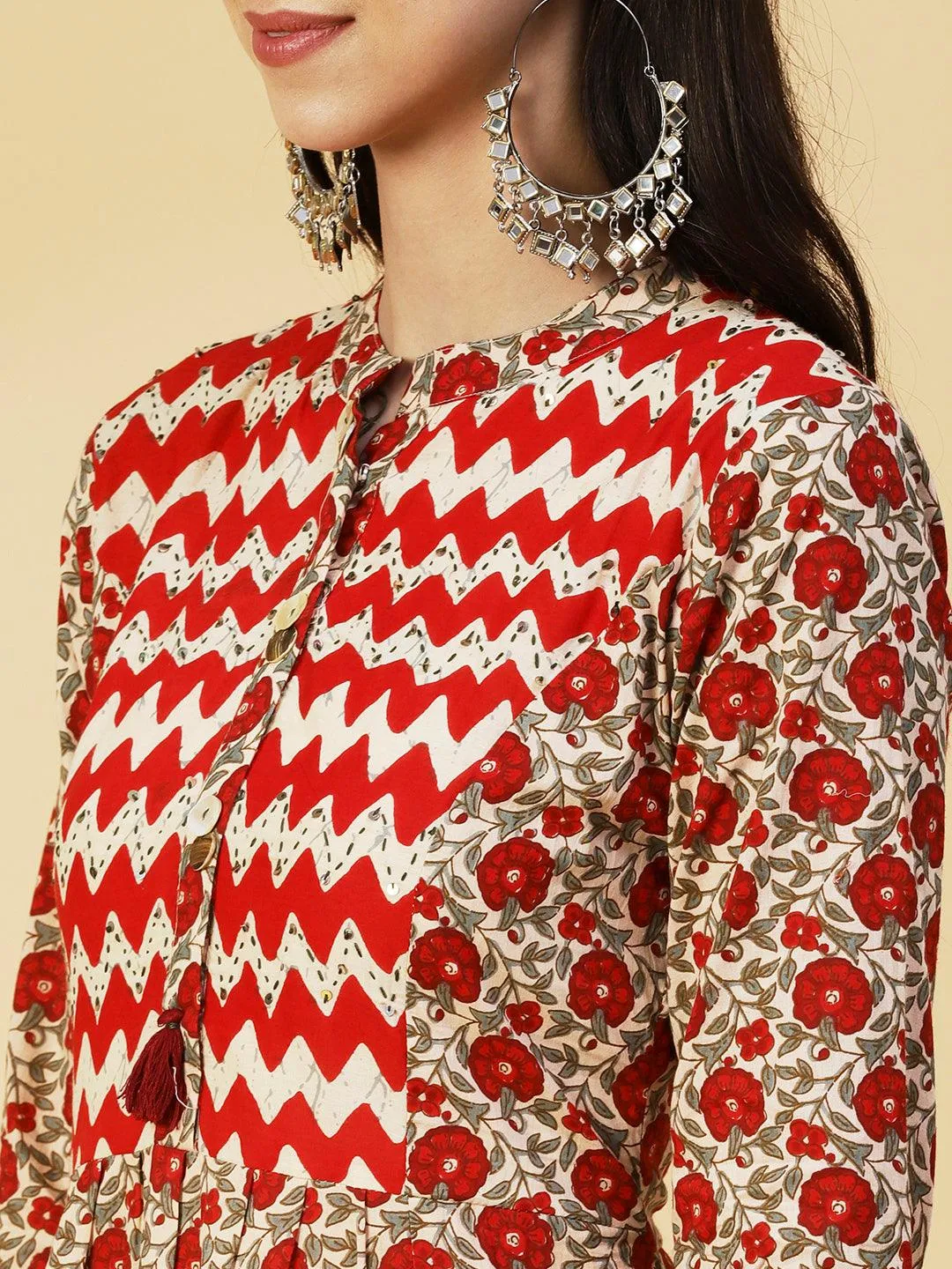 Floral Printed Resham & Sequins Ornamented Kurta With Pants & Dupatta - Cream & Red