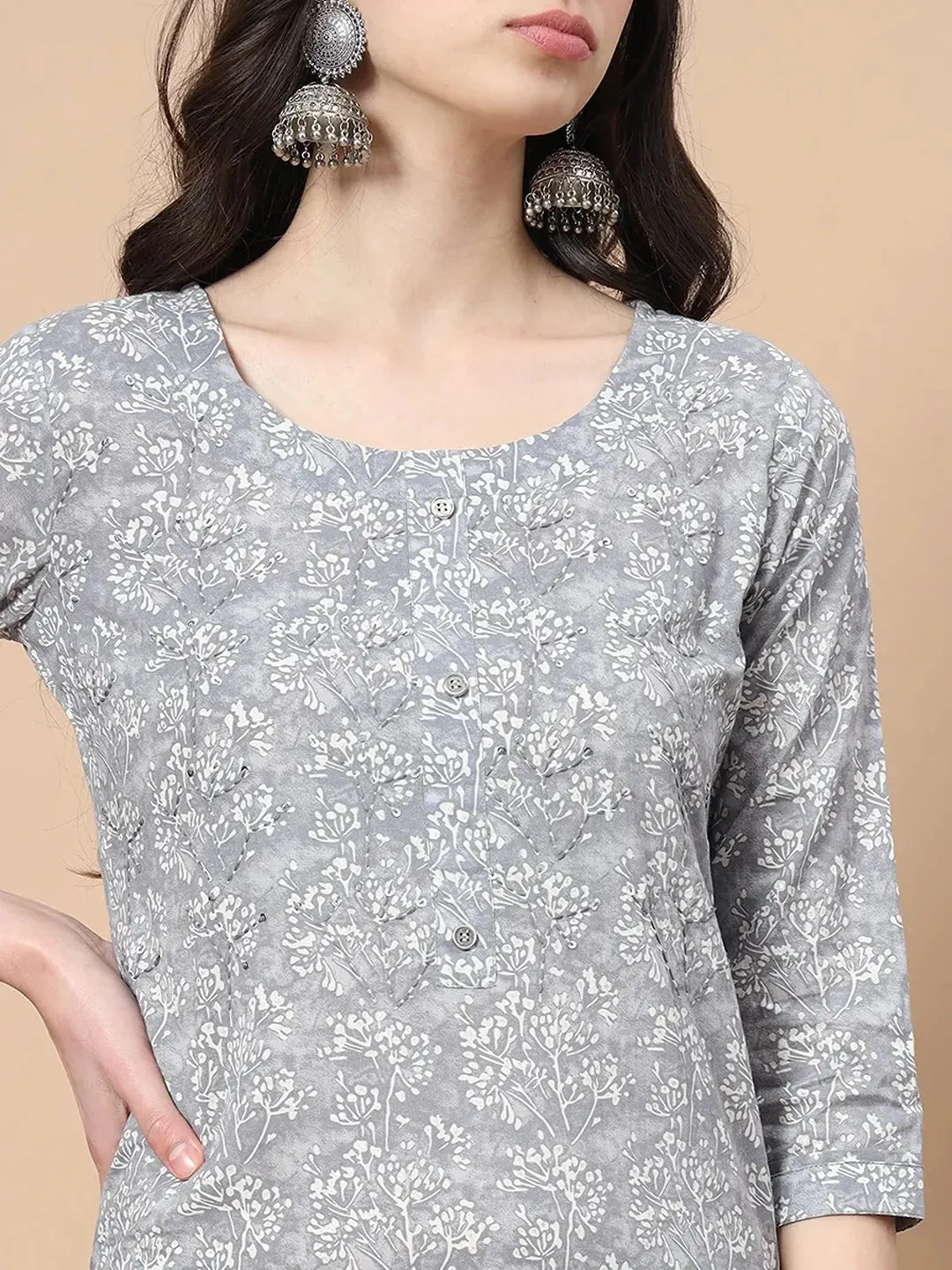 Grey Floral,Thread_Work Straight Kurta Trouser And Dupatta Set