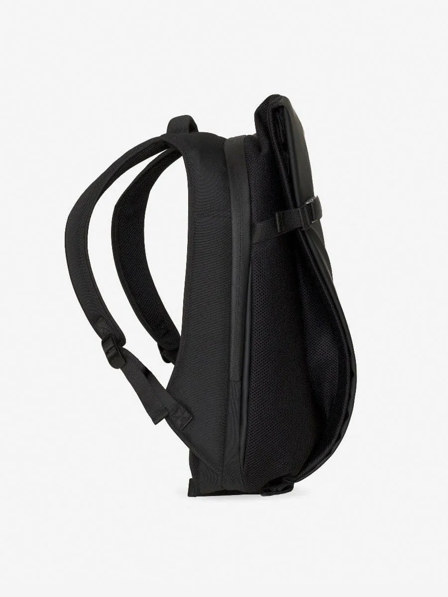 Isar M Obsidian Black