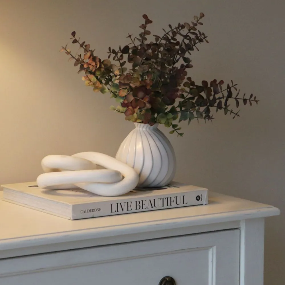 Marble Chain Decor