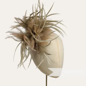 Mega Fluffy Hackle & Goose Biot Feather Hat Mount