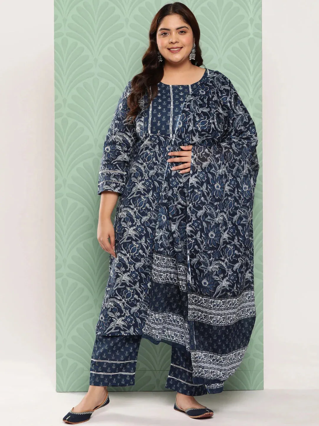 Plus Size Blue Floral Printed Pure Cotton Kurta With Trousers & With Dupatta