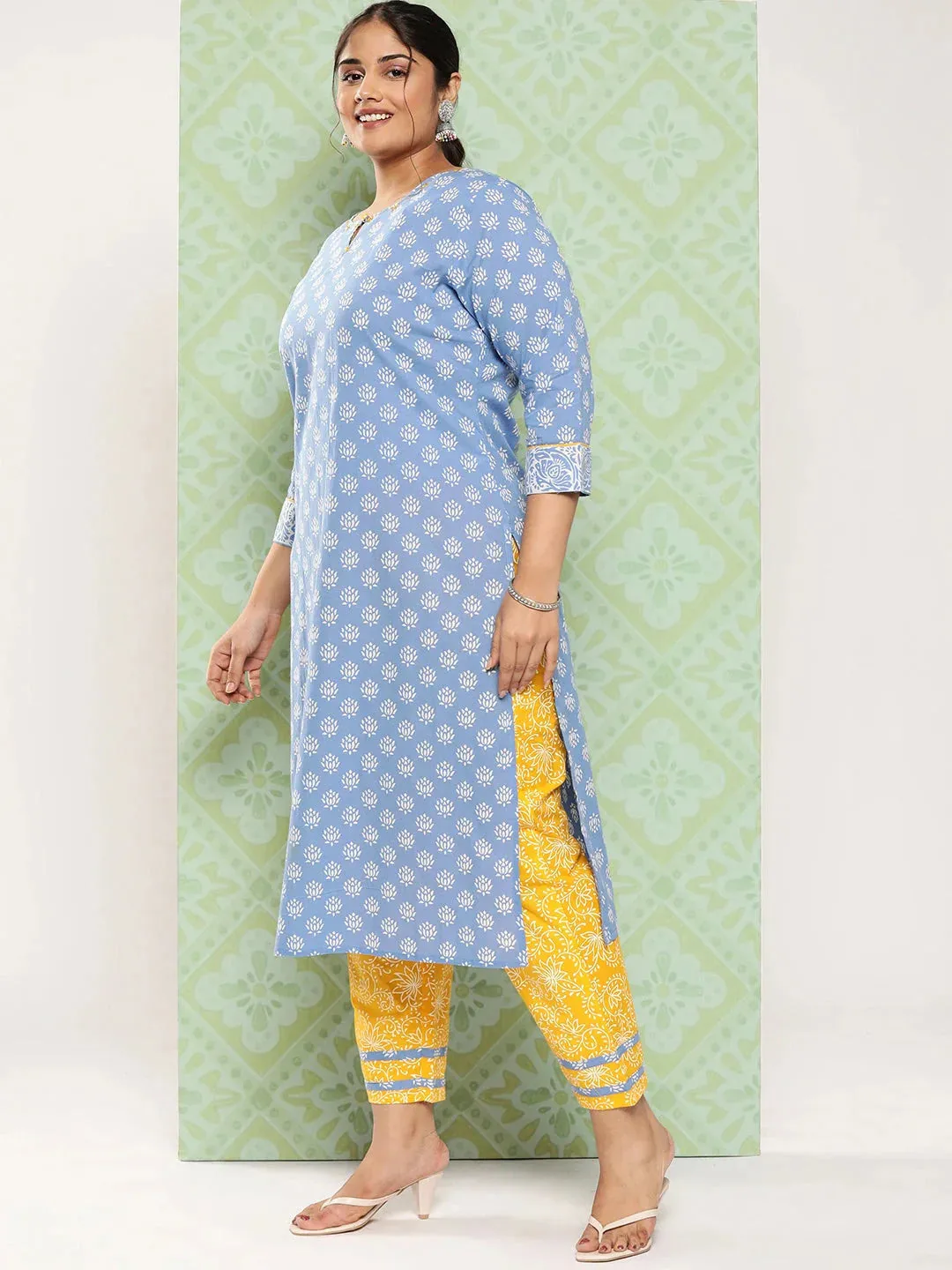 Plus Size Ethnic Motifs Printed Thread Work Pure Cotton Kurta Set