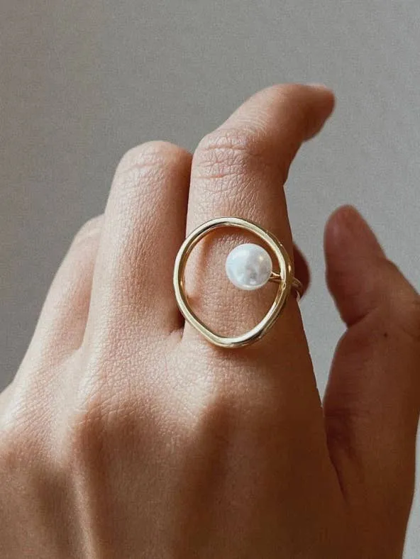 Ring- Sculptural Pearl Steel