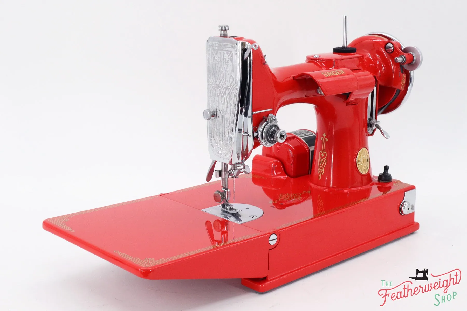 Singer Featherweight 221 Sewing Machine 1933 AD550*** - Fully Restored in Liberty Red