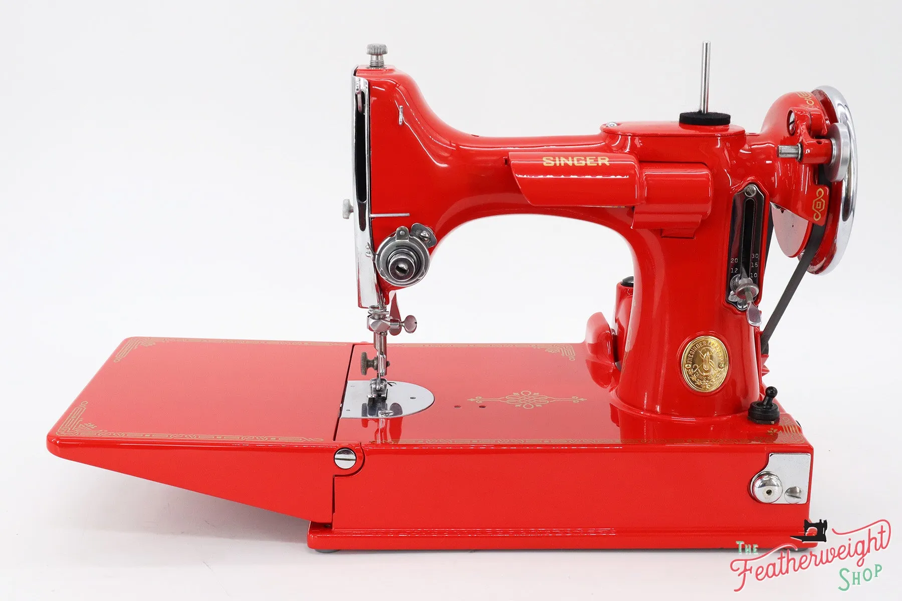 Singer Featherweight 221 Sewing Machine 1933 AD550*** - Fully Restored in Liberty Red