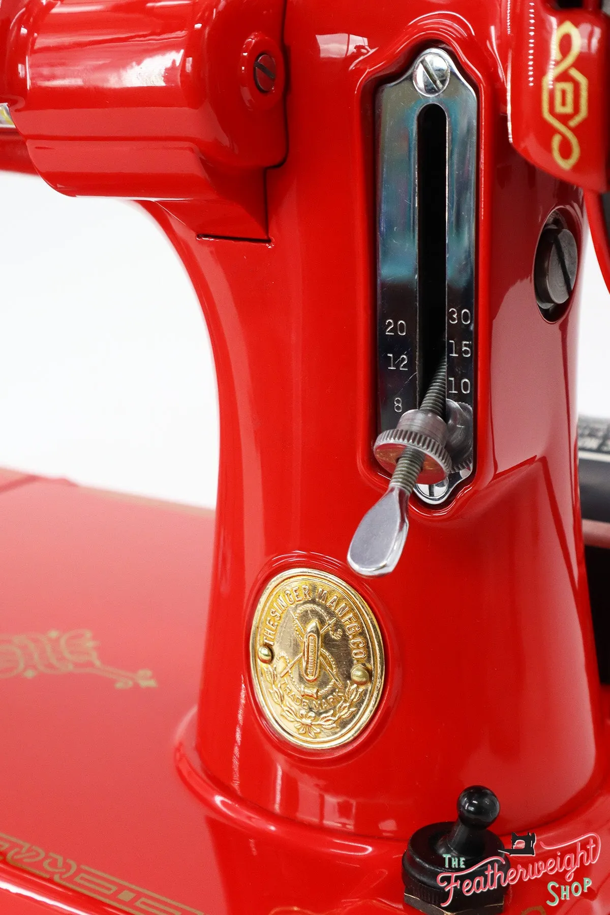 Singer Featherweight 221 Sewing Machine 1933 AD550*** - Fully Restored in Liberty Red