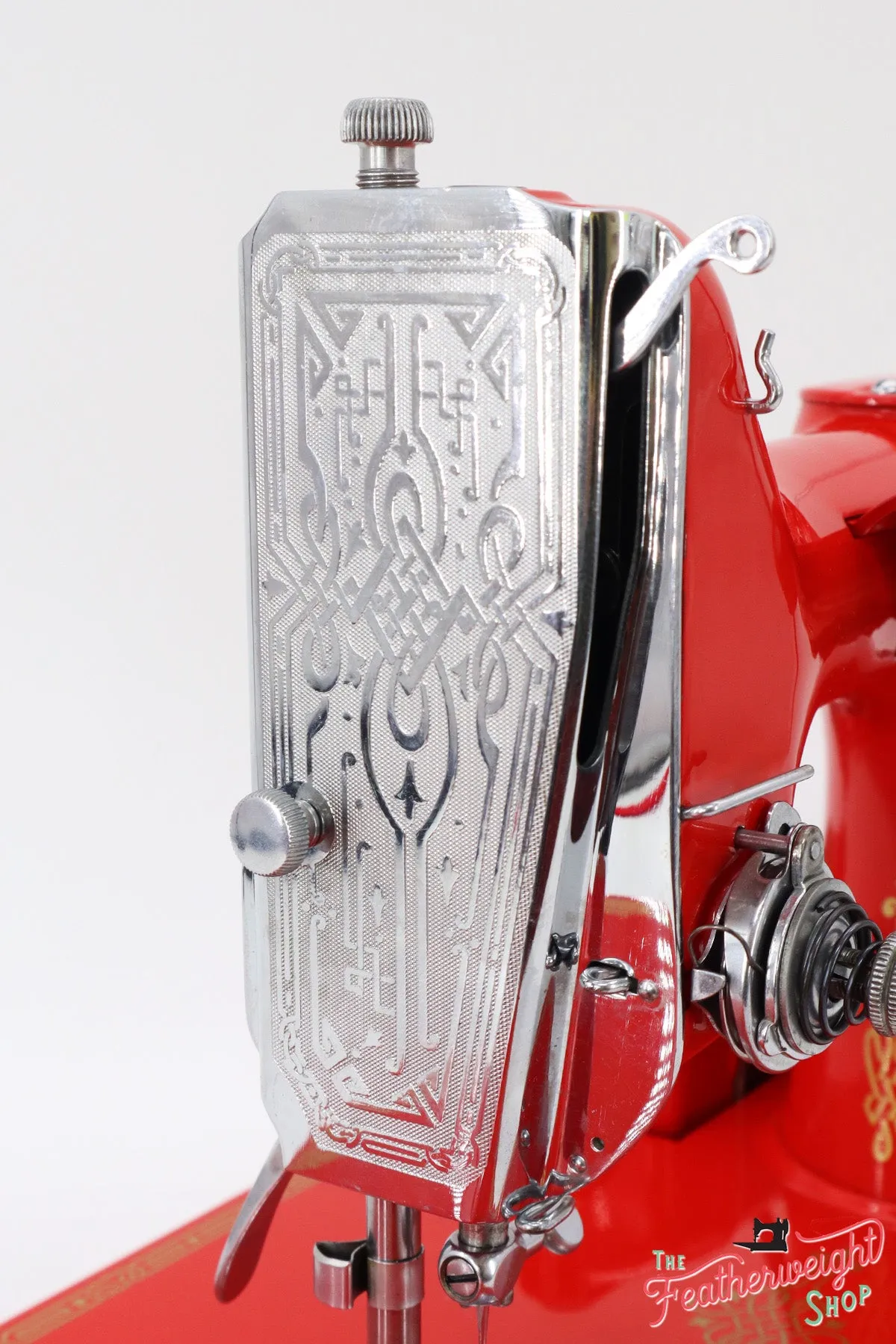 Singer Featherweight 221 Sewing Machine 1933 AD550*** - Fully Restored in Liberty Red