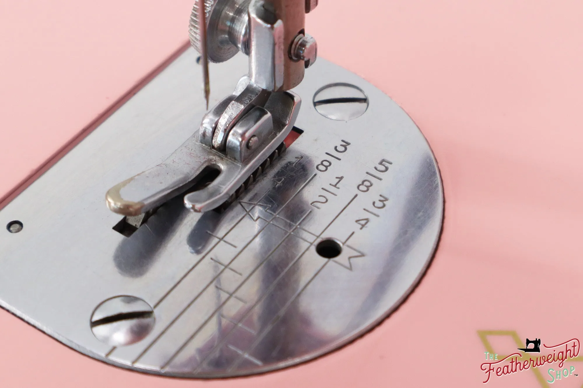 Singer Featherweight 221K5 Sewing Machine ES880*** - Fully Restored in Rosy Posy Pink