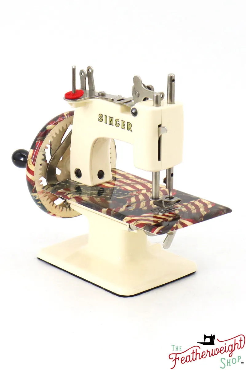 Singer Sewhandy Model 20 - Fully Restored in Sugar Cookie and American Flag - July 2024