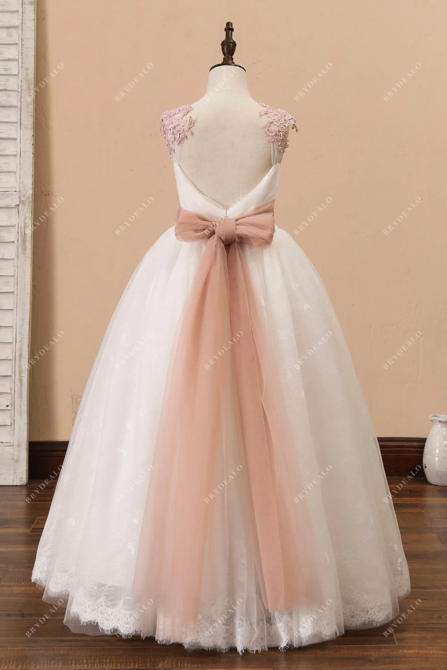 Vintage Mauve Lace Cap Sleeved Ball Gown Flower Girl Wedding Dress