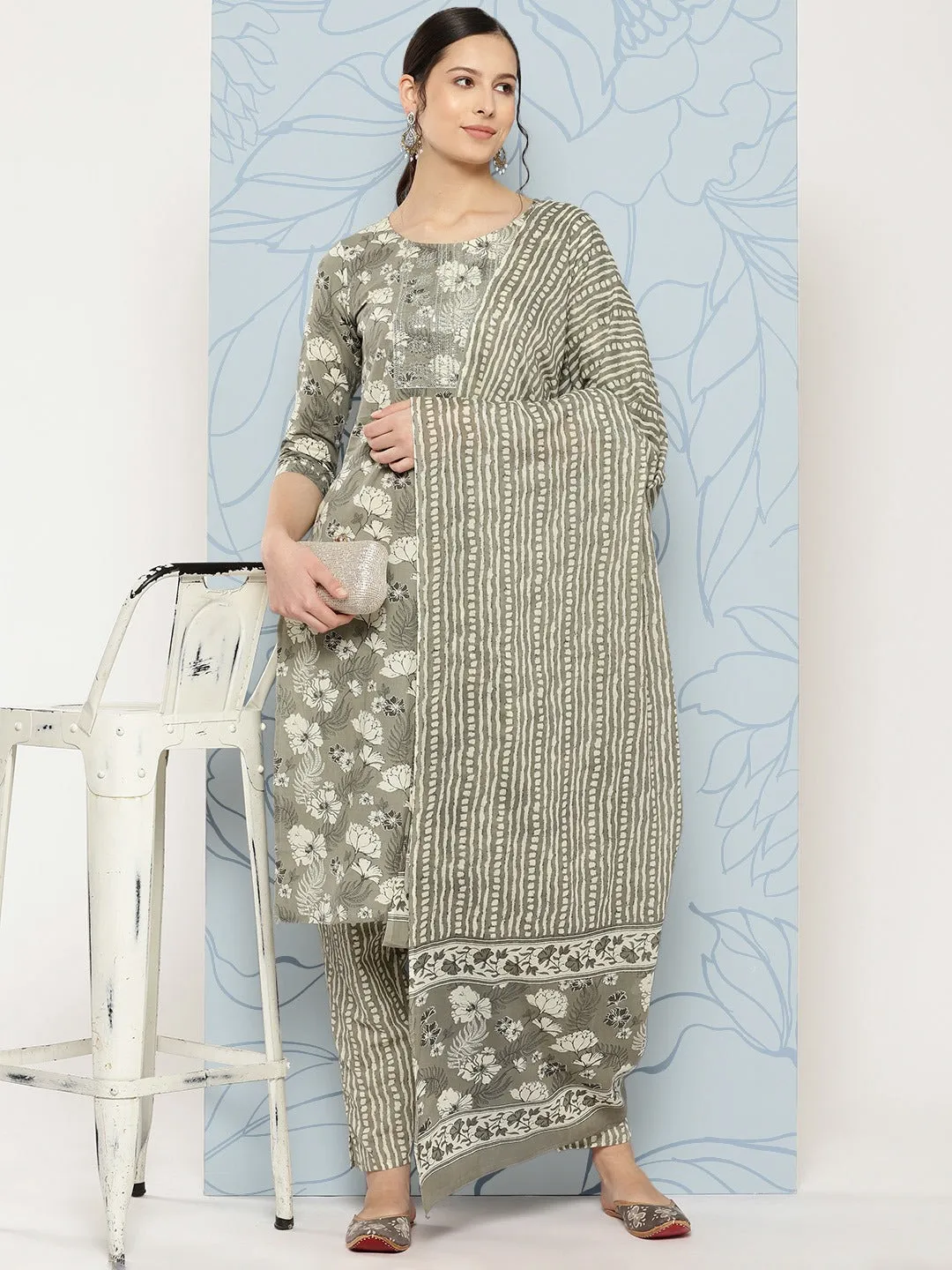 Women Floral Embroidered Sequinned Pure Cotton Kurta With Trousers & With Dupatta