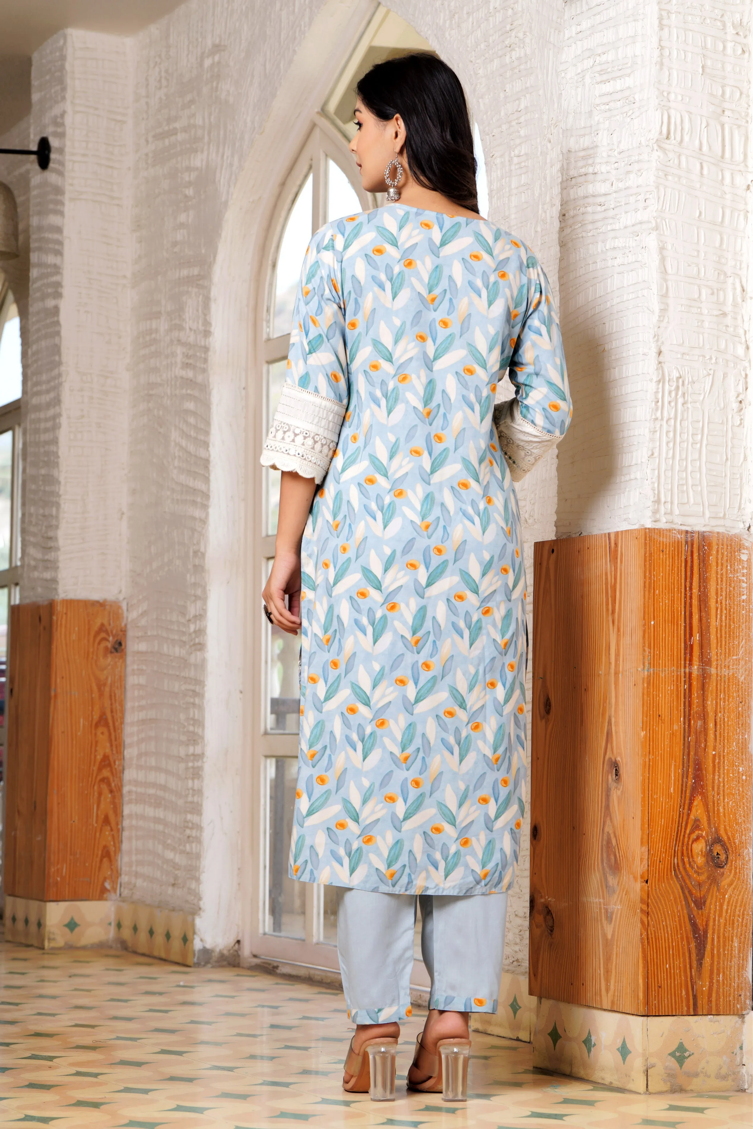 Women Floral Printed Kurta with Trousers  Dupatta