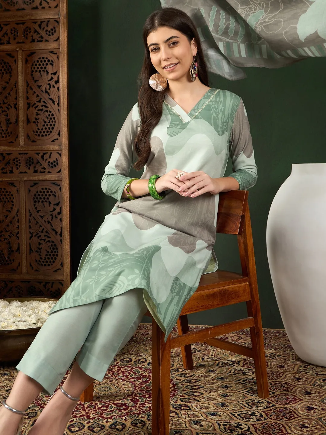Women Green Silk Blend Abstract Printed Straight Kurta Trouser With Dupatta
